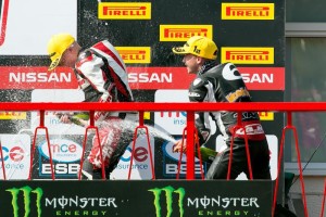 podium-champagne-splash-taz-taylor-cadwell-park