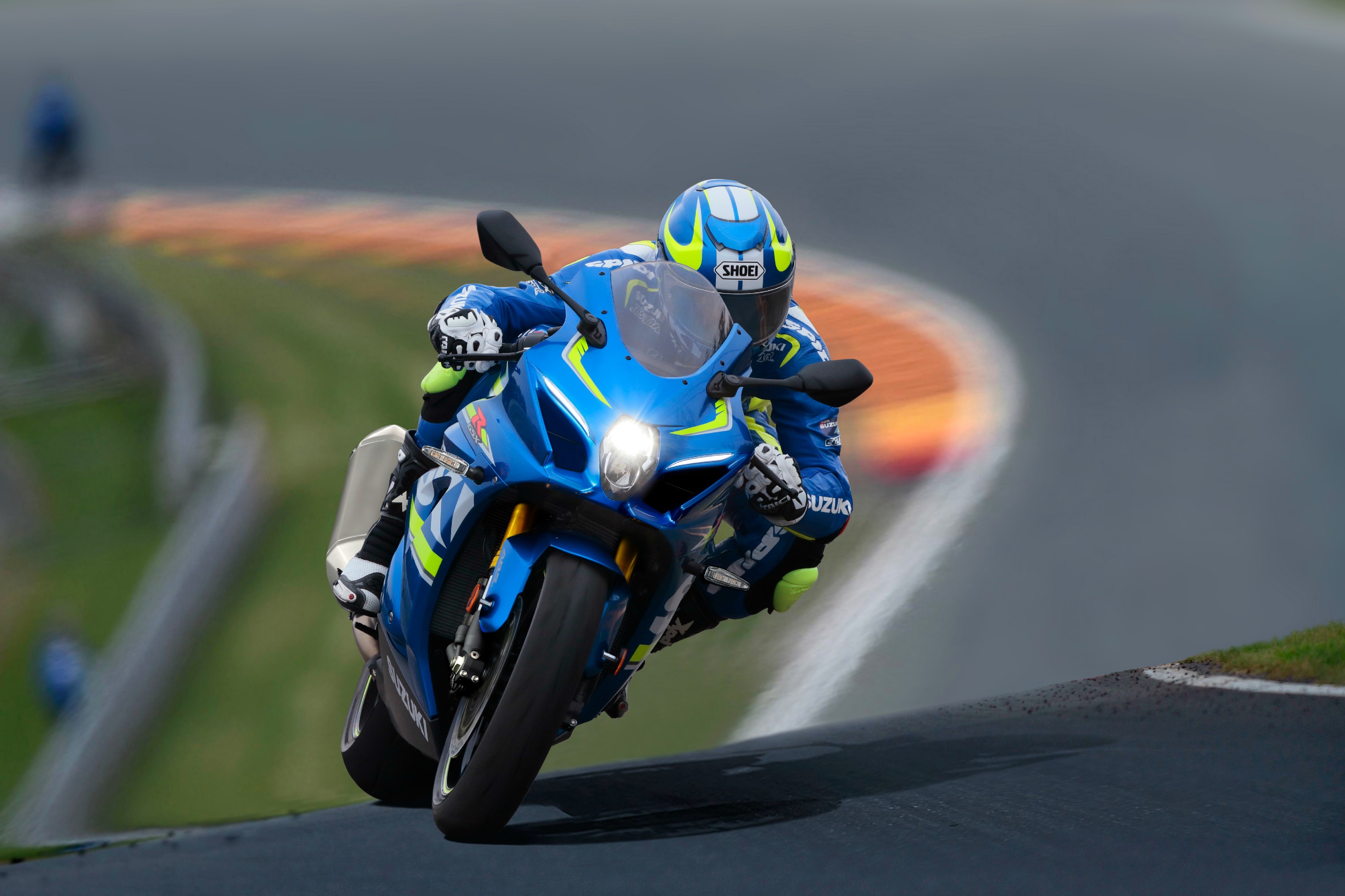 2016 GSXR 1000 On Track